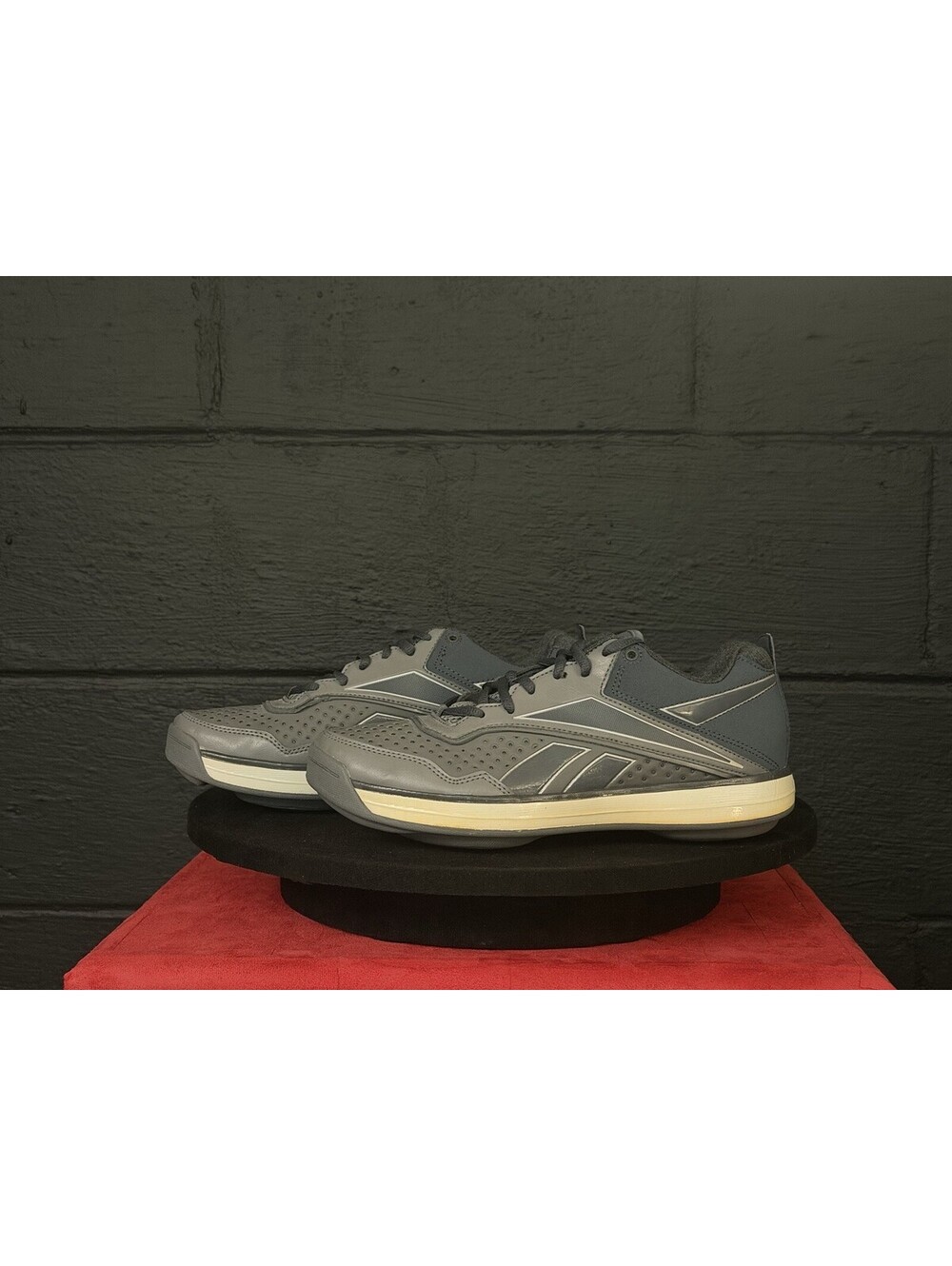 Reebok Jumptone Low Grey Basketball Shoes Mens Size 8 Deadstock Rare Y2K Vintage